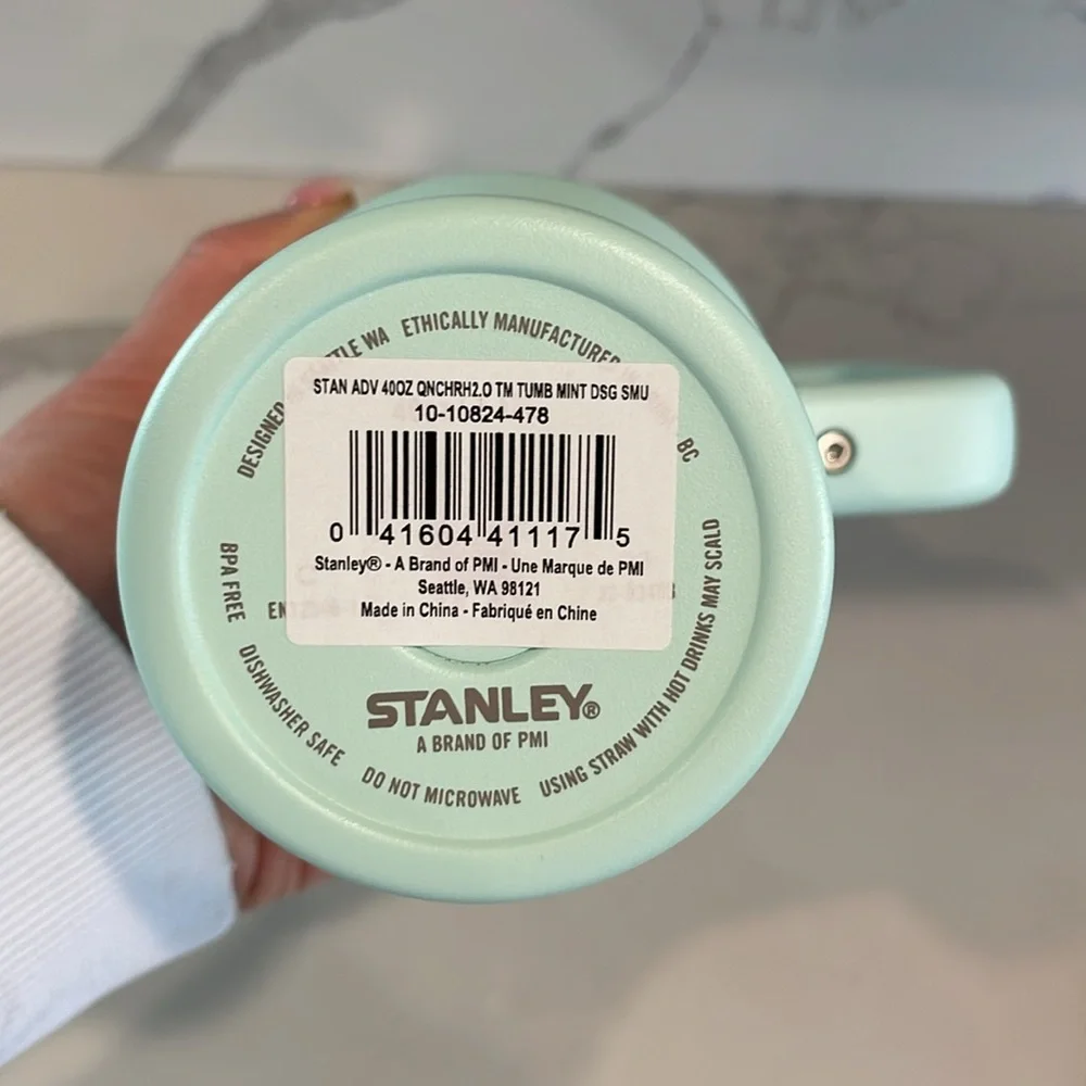 Stanley - MINT (light green) - 40 oz. Flowstate Quencher H2.0 Tumbler - NWT!
